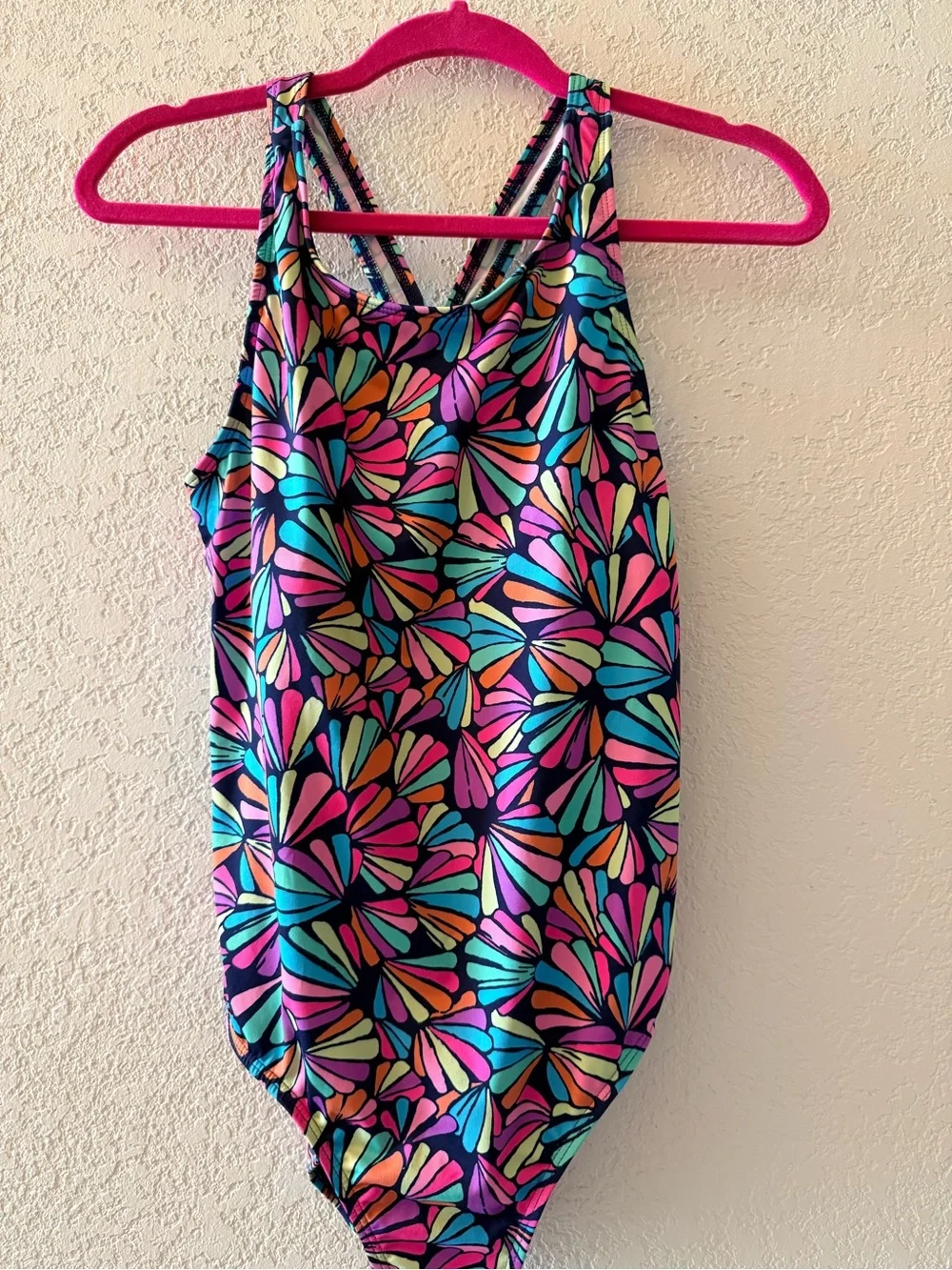 LAND'S END Girls One Piece Shell Pattern Multi Color Vacation Swimsuit XL 14/16